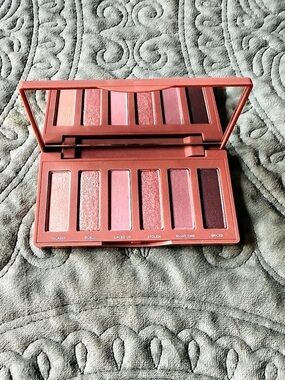Urban Decay Naked3 Mini Eyeshadow Palette 6 Matte And Shimmer